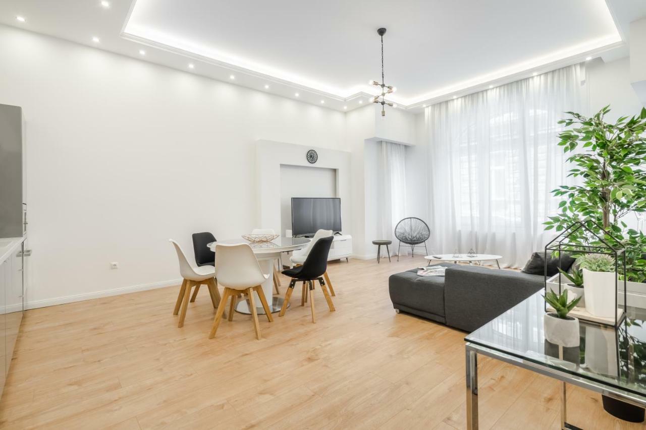 Downtown Paulay43 Apartment *
